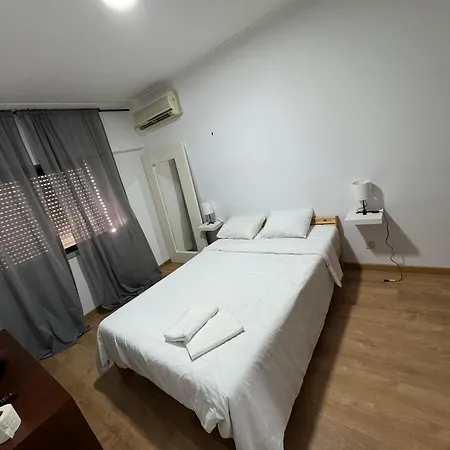 Oriente Station Airport Affittacamere