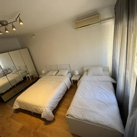 Affittacamere Oriente Station Airport *